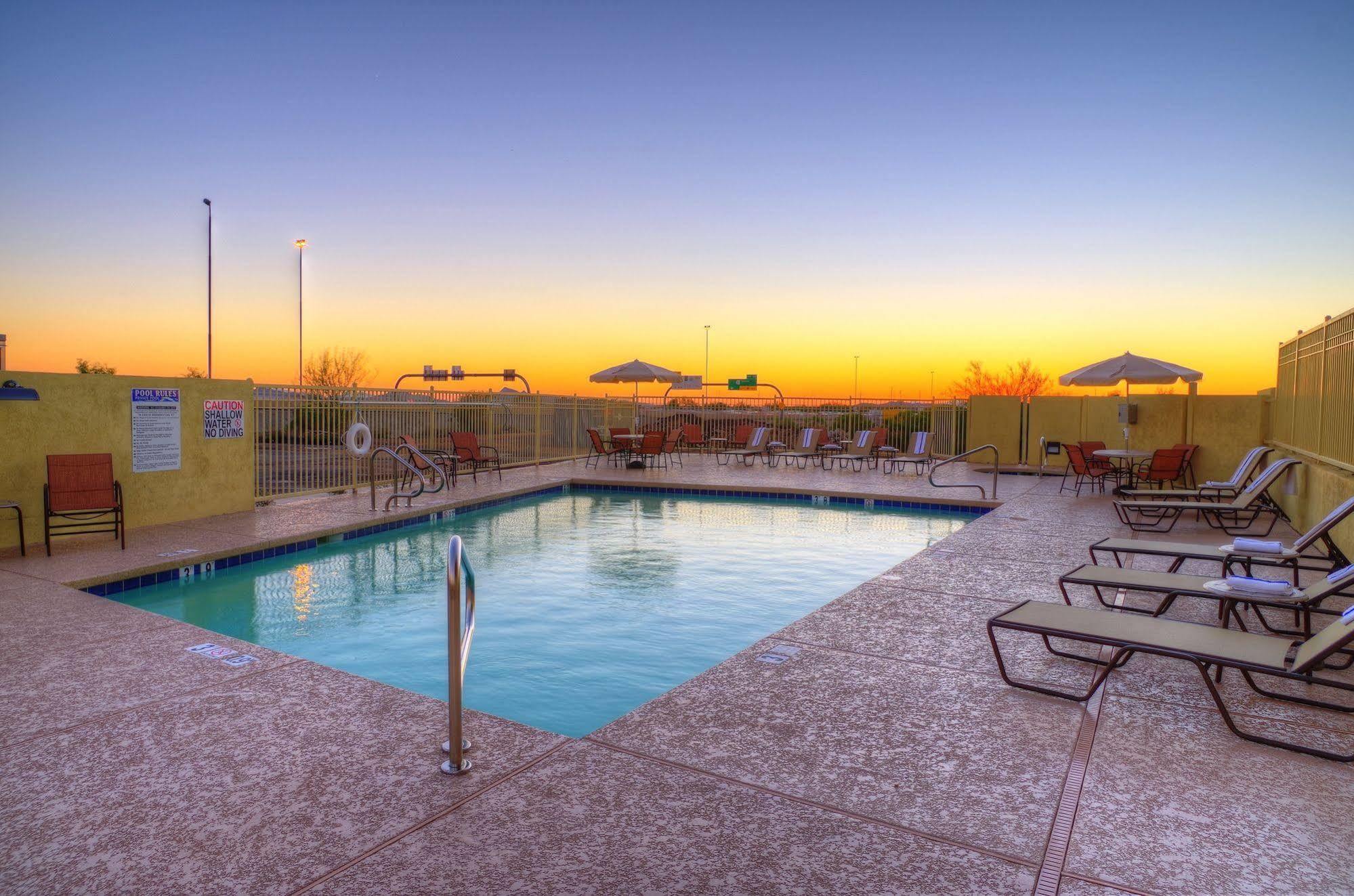 Holiday Inn Express & Suites - Phoenix North - Scottsdale By Ihg Εξωτερικό φωτογραφία